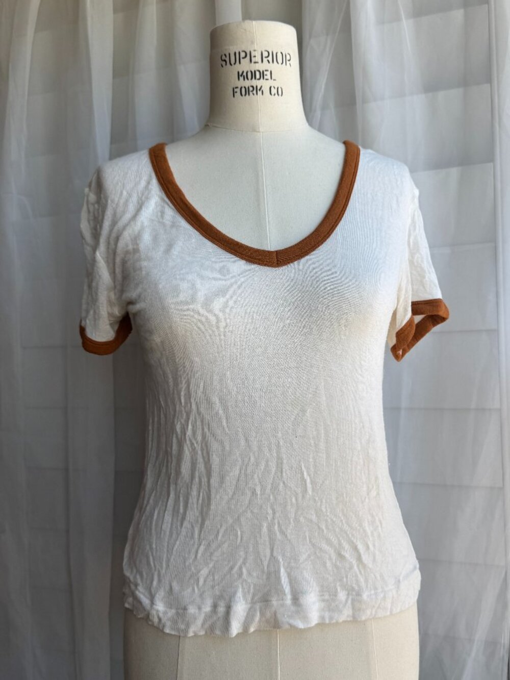 v-neck loose top